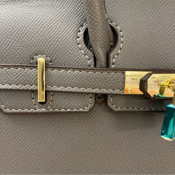 ✨ New Elegant Taupe Structured Satchel | Classic 25 Style ✨ - Picture 5 of 9